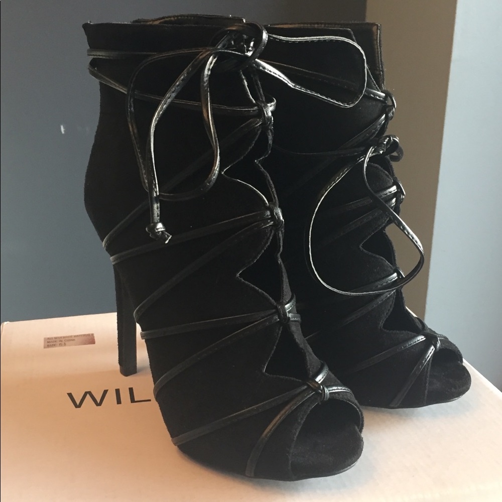 Black booties - Picture 2 of 4